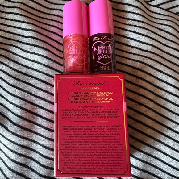 Too Faced Kissing Jelly Perfect Pair limited edition lip gloss set - Picture 4 of 5